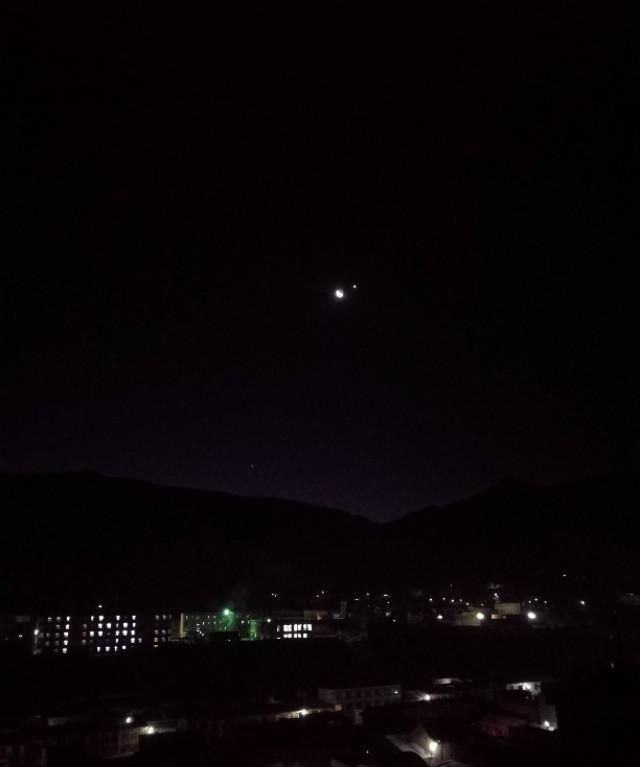 有些事注定无法改变，不如接受；有些人注定无法挽留，不如相送